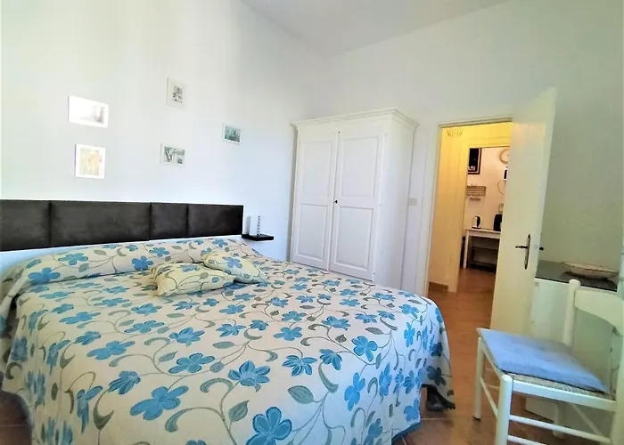 Rosa Sea View Apartman *
